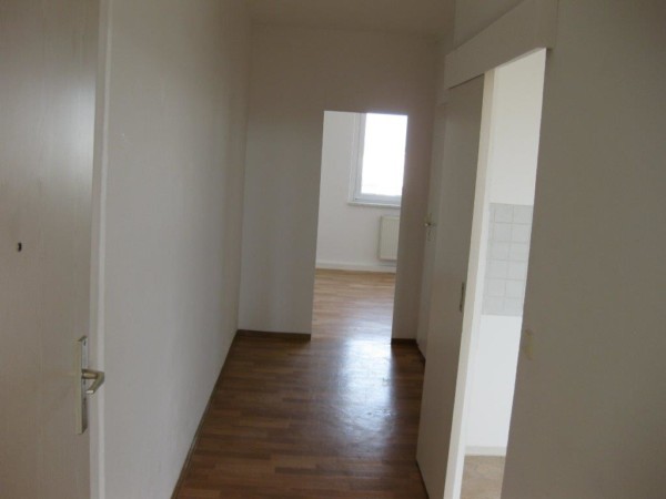 3-Raum-Wohnung -  4 3-Raum-Wohnung -  4