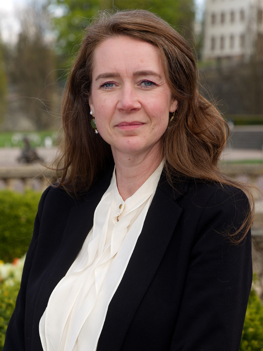 Jessika Rebenschütz – Wohnungsakquise